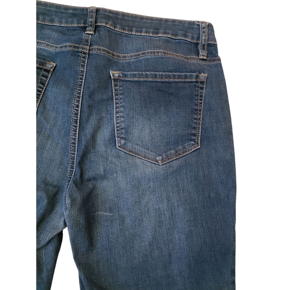 Design Lab Lord & Taylor Indigo Skinny Jeans - Picture 4 of 6